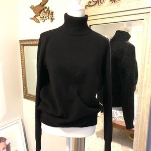 BLACK CASHMERE BLOOMINGDALES TURTLENECK
